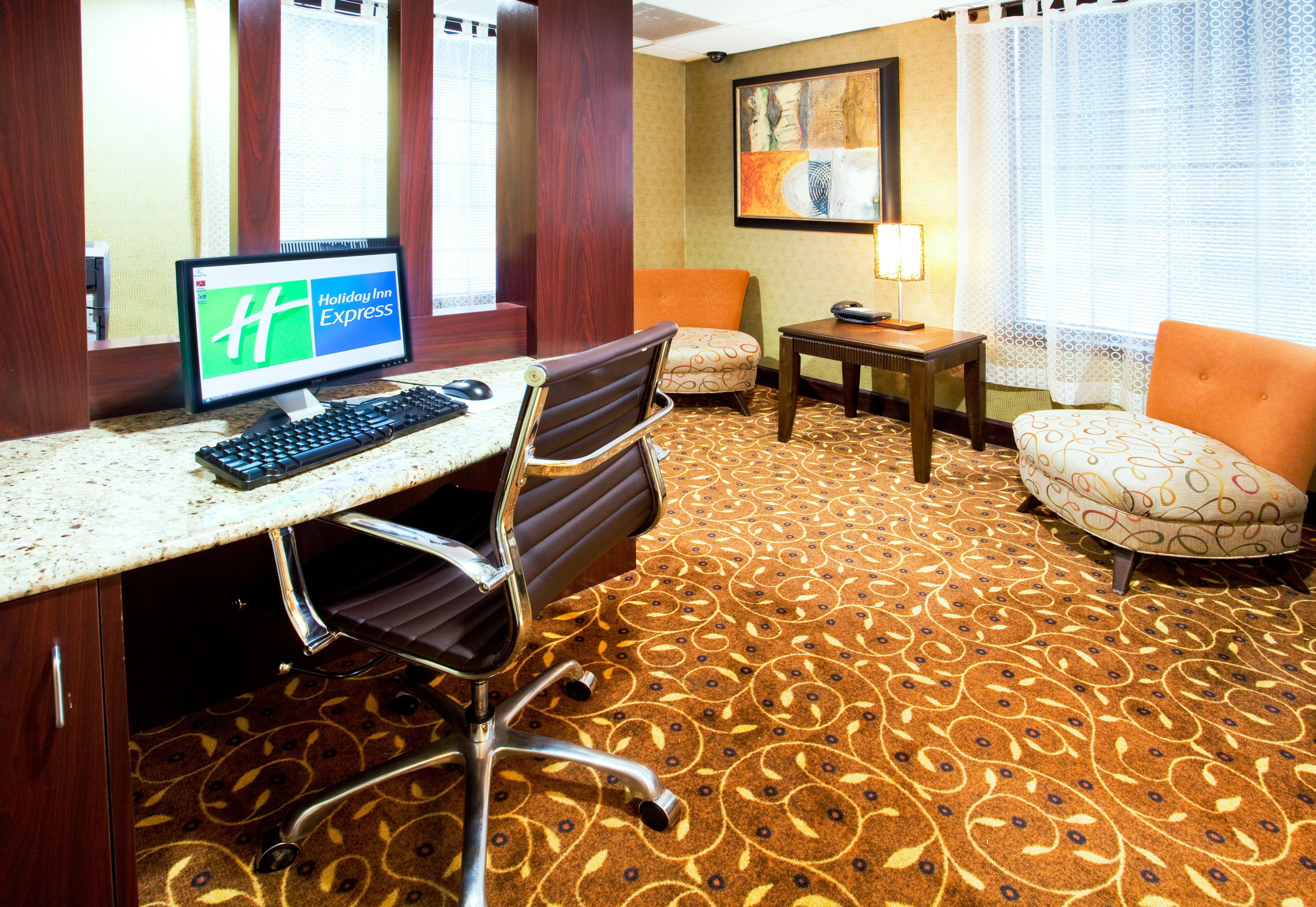 Holiday Inn Express Winston-Salem Medical Ctr Area Экстерьер фото