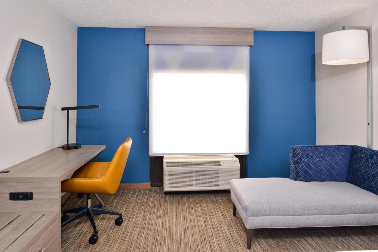Holiday Inn Express Winston-Salem Medical Ctr Area Экстерьер фото