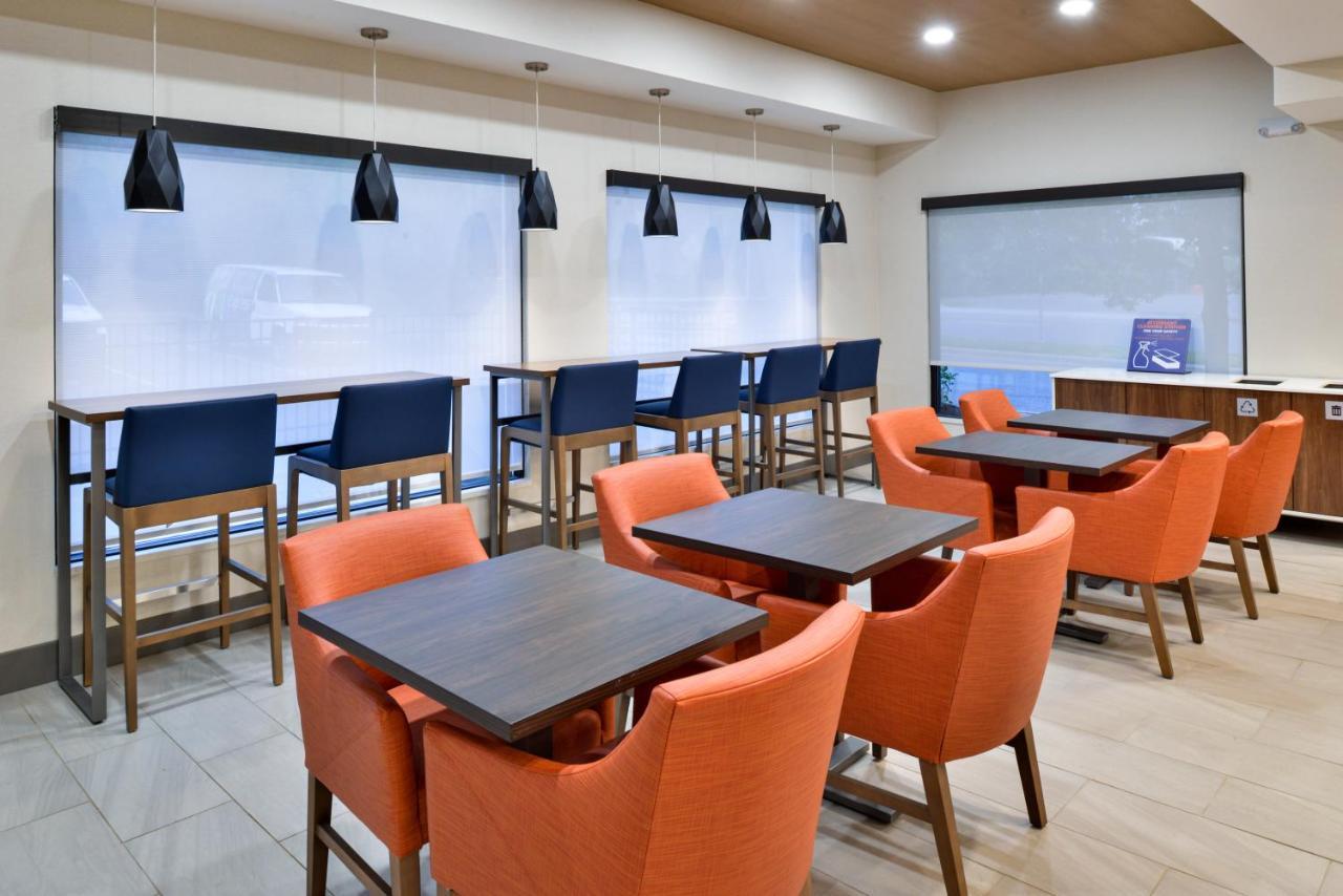 Holiday Inn Express Winston-Salem Medical Ctr Area Экстерьер фото