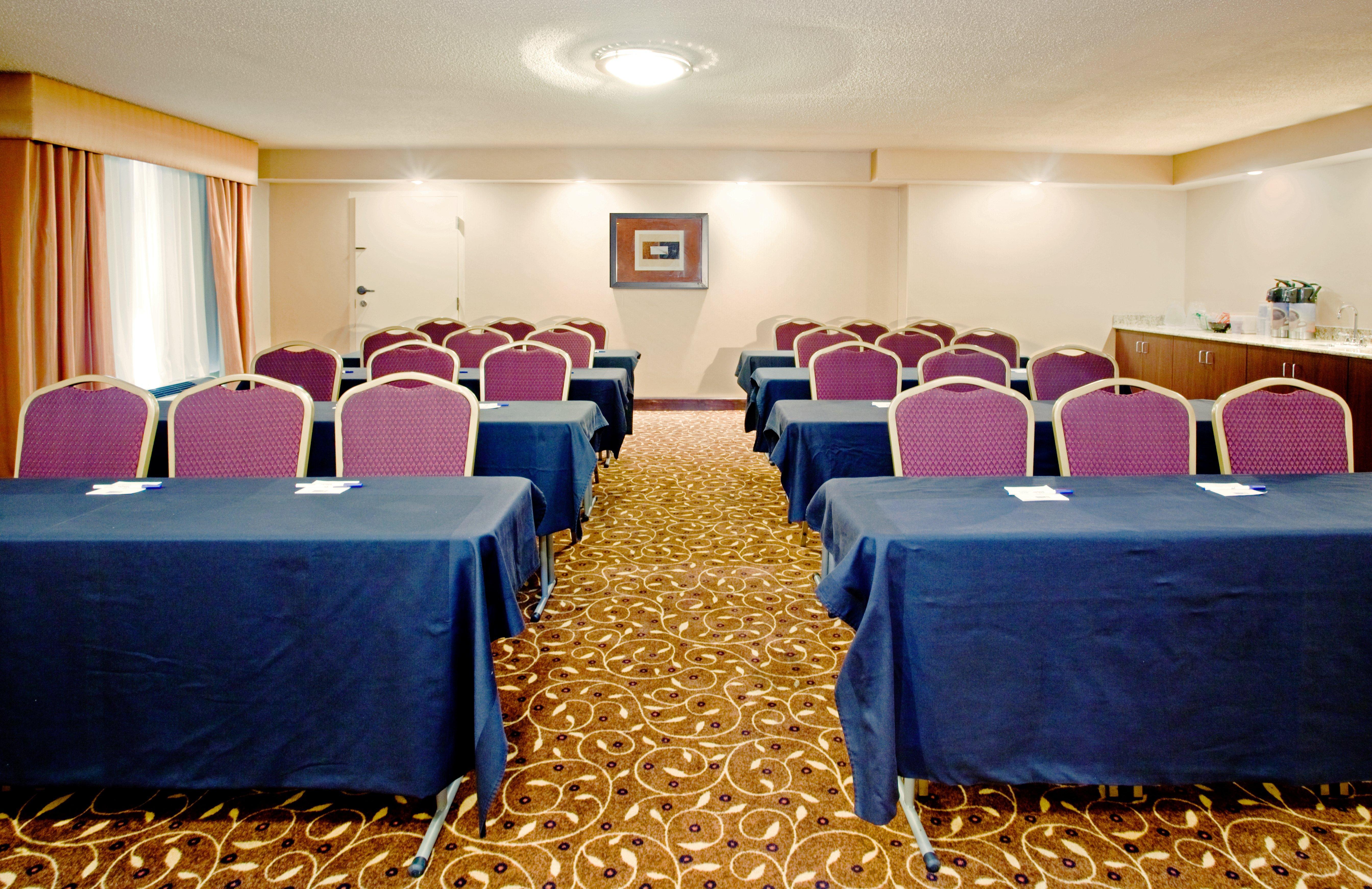 Holiday Inn Express Winston-Salem Medical Ctr Area Экстерьер фото