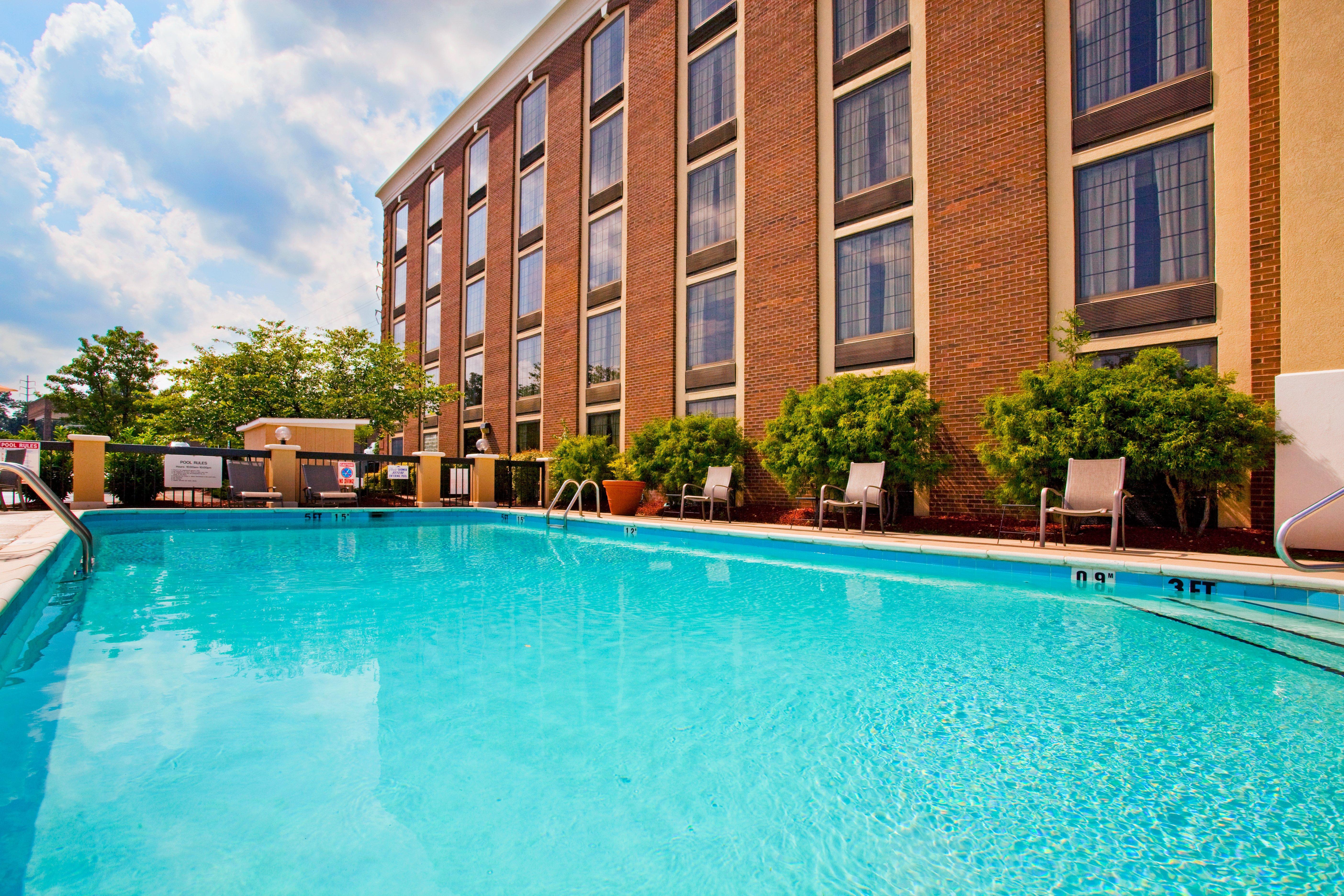 Holiday Inn Express Winston-Salem Medical Ctr Area Экстерьер фото